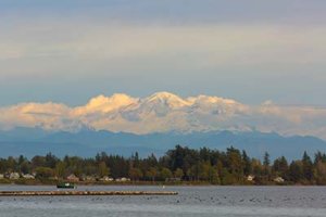 lake view outside alcohol rehab center near Blaine, Washington