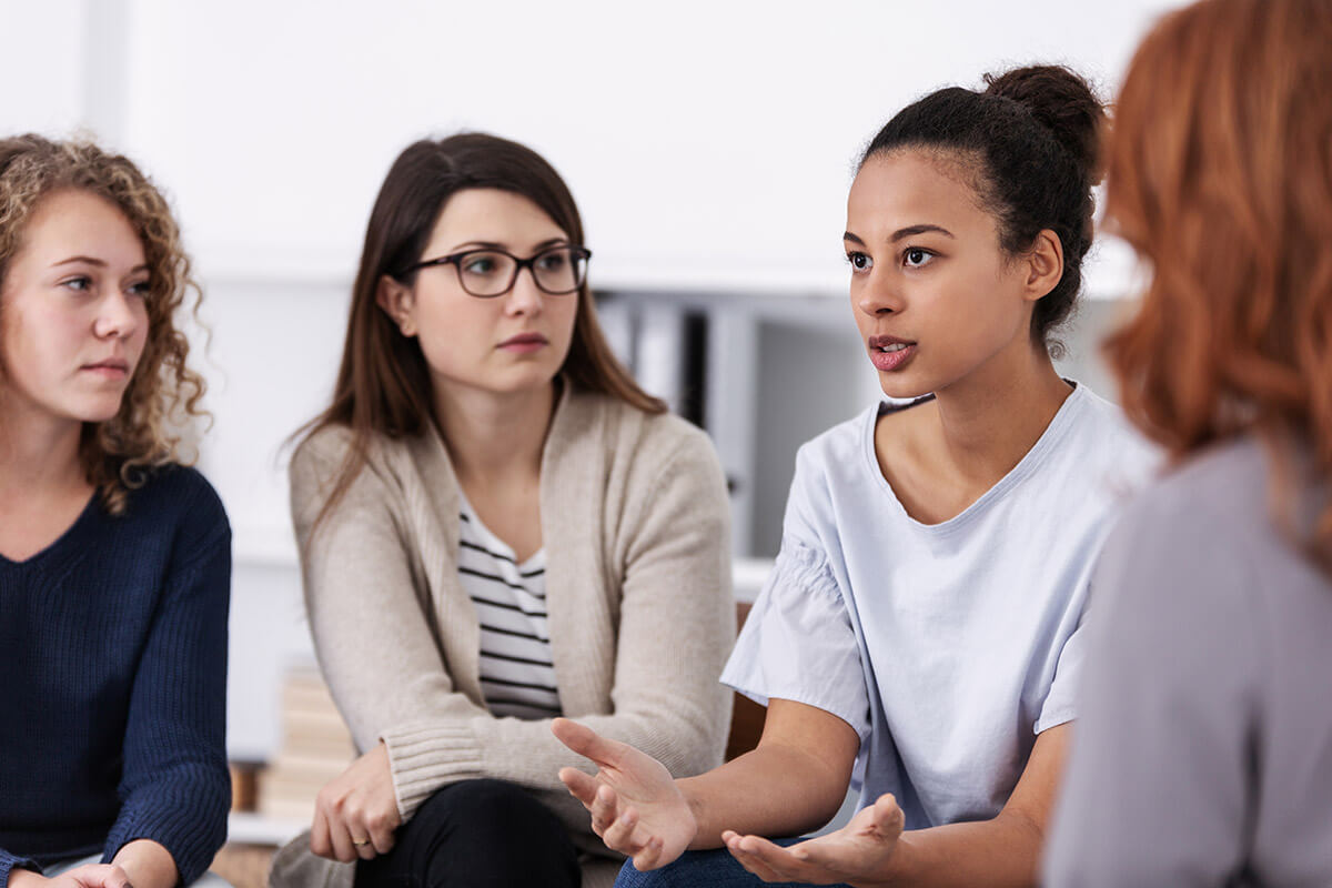 group at a women's alcohol rehab program